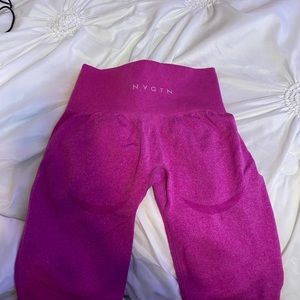 NWOT NVGTN Contour Leggings